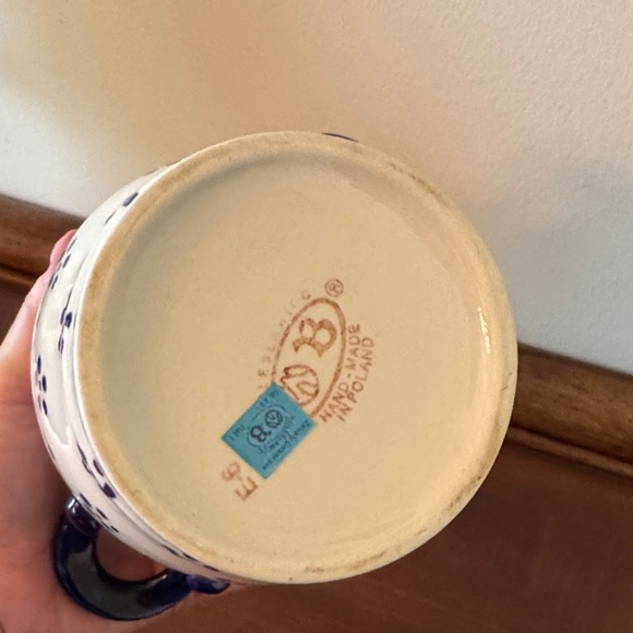 Blue and White Floral Ceramic Jar with Lid - Picture 5 of 5